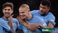 Manchester City menang telak