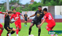 PSIS vs Semen Padang