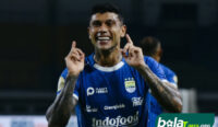Persib vs Malut United